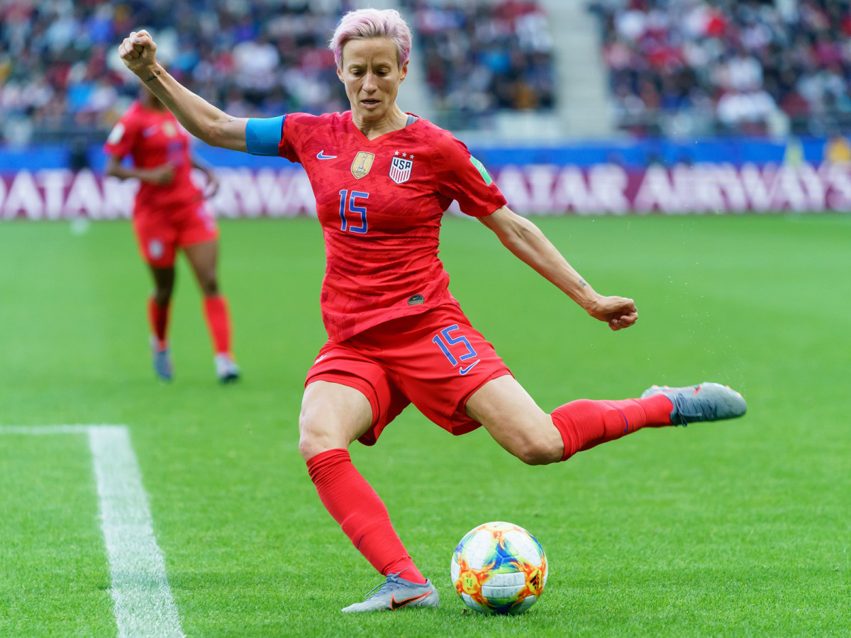 megan-rapinoe-helen-wahl-usa.jpg